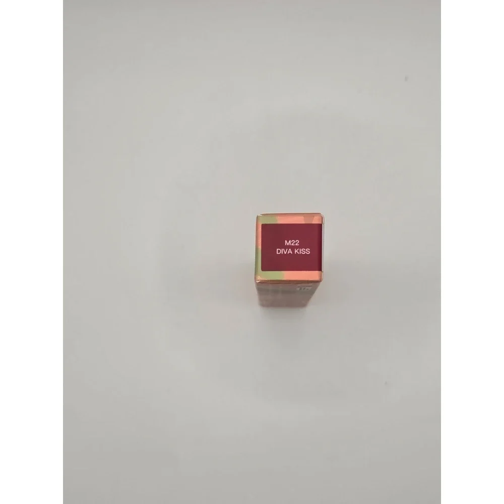Oulac Cosmetics‎ Kissproof Liquid Matte 0.15 oz. - M22 DIVA KISS